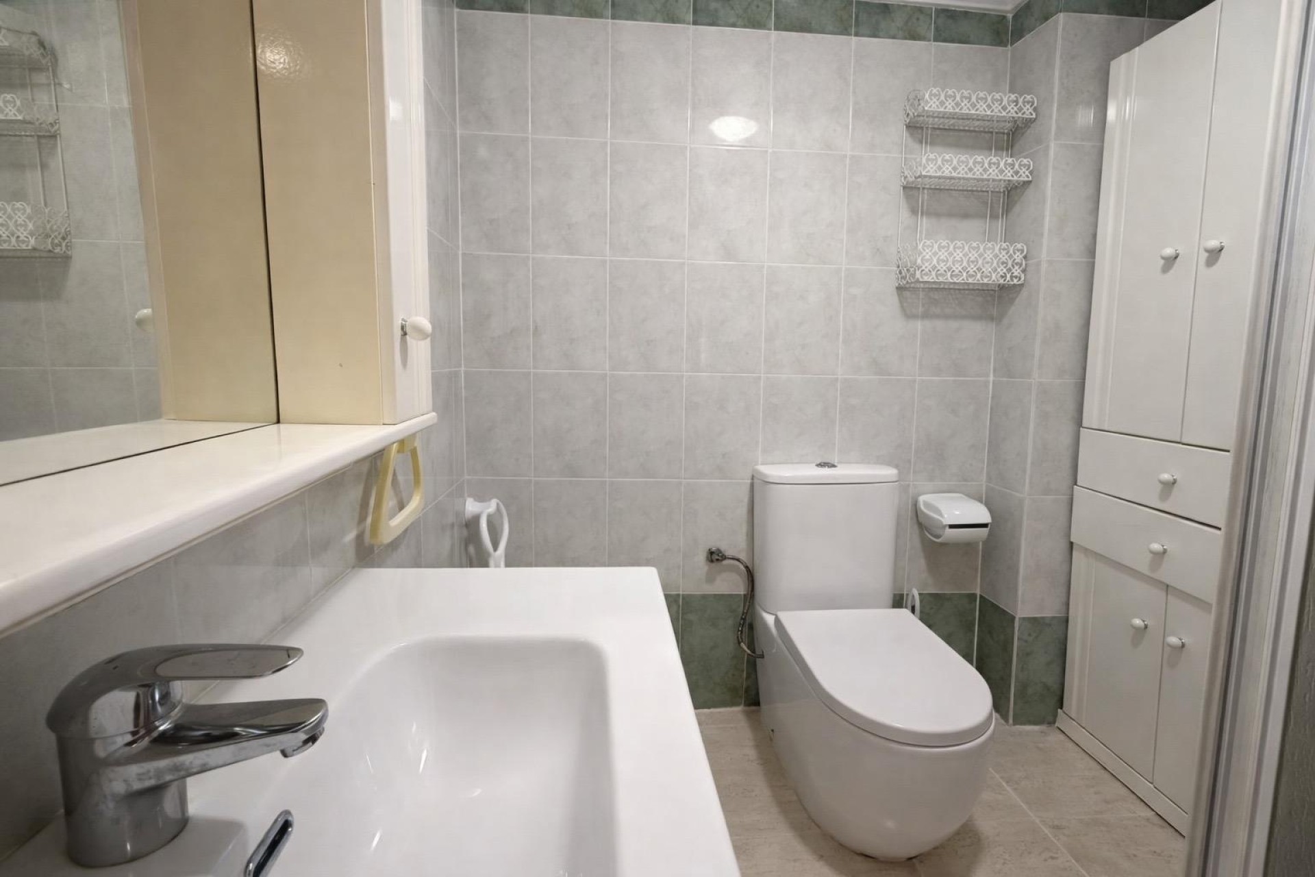 Revente - Appartement -
Torrevieja - Habaneras