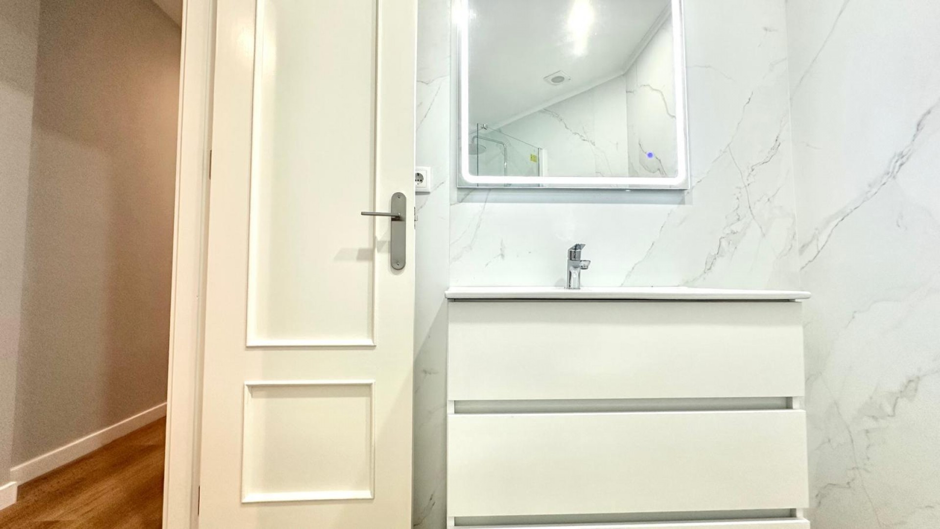 Revente - Appartement -
Torrevieja - La Mata pueblo