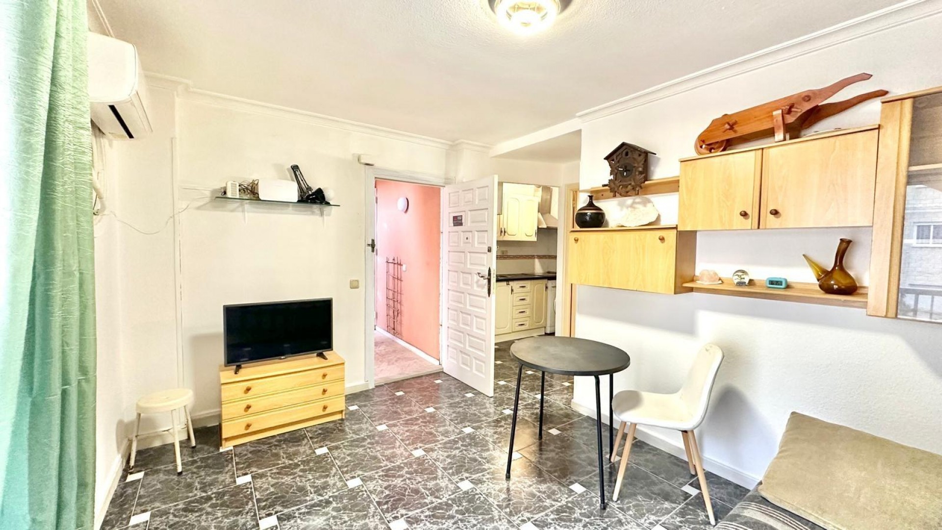 Revente - Appartement -
Torrevieja - La Mata pueblo