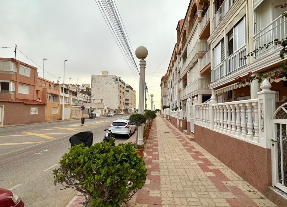 Revente - Appartement -
Torrevieja - La Mata pueblo