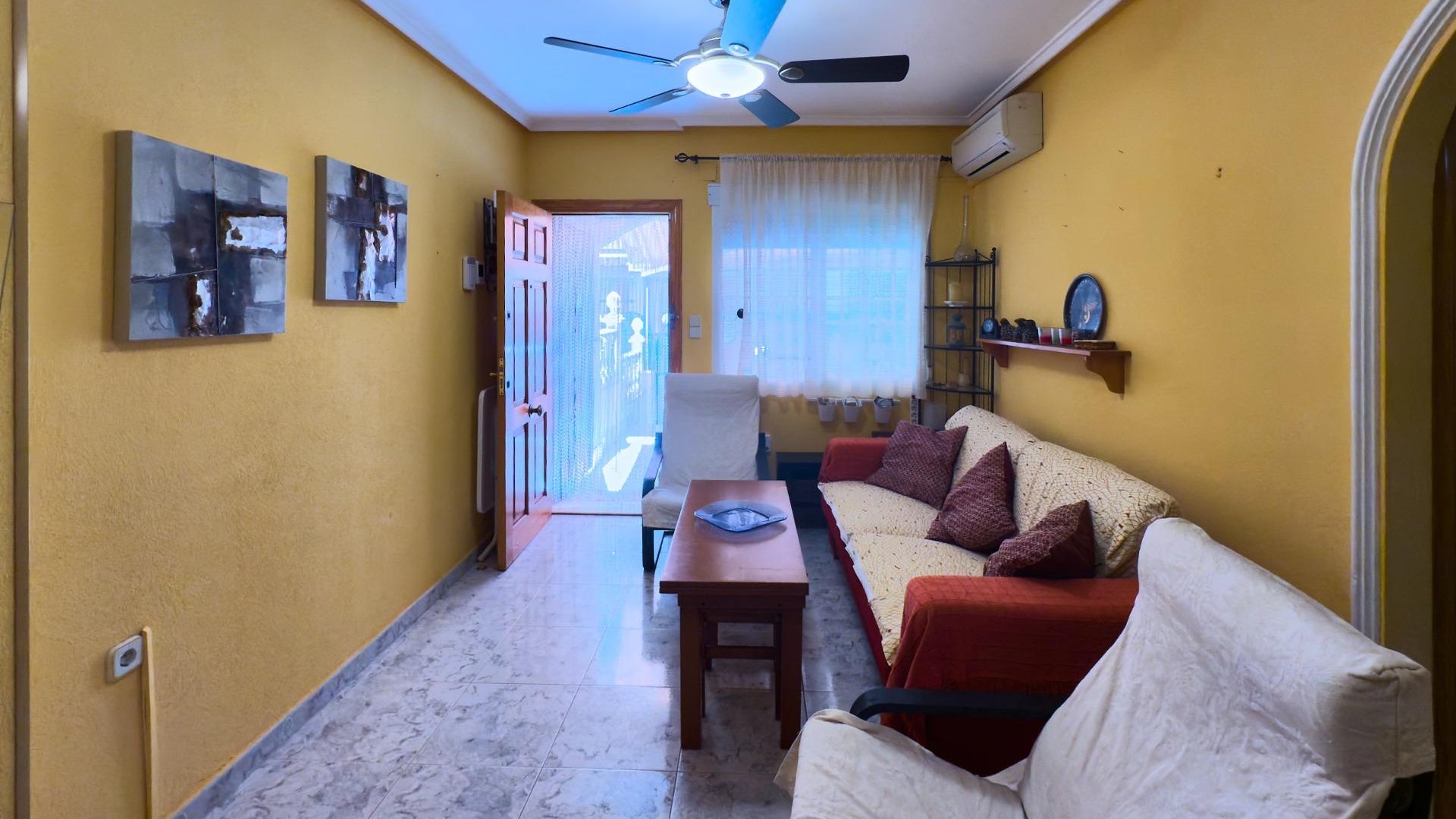 Revente - Appartement -
Torrevieja - La Mata pueblo