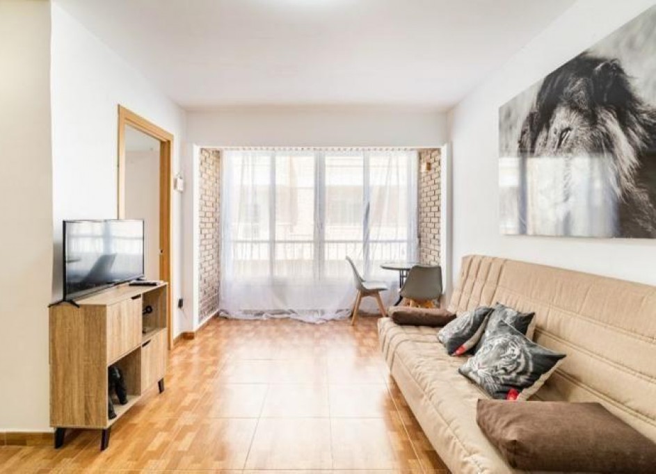 Revente - Appartement -
Torrevieja - La Mata pueblo