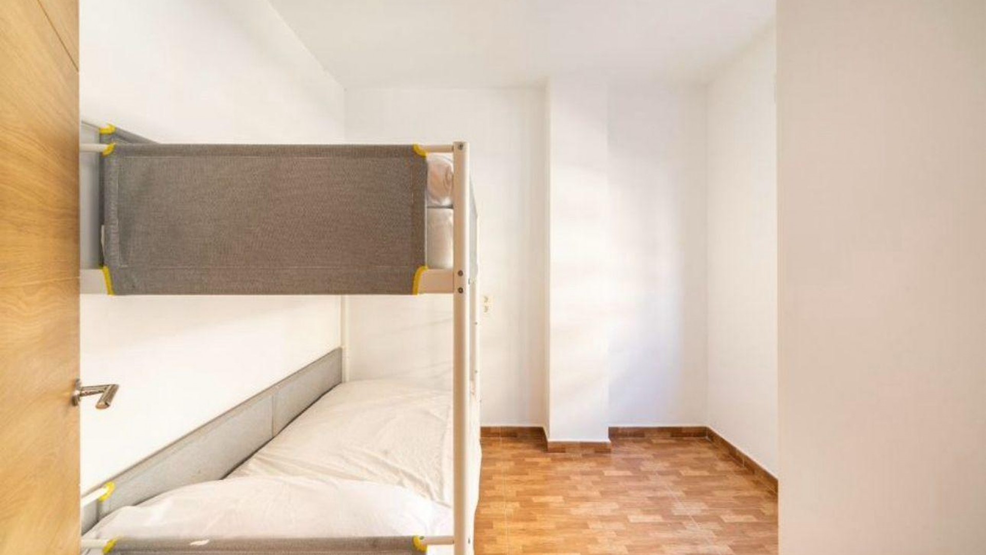 Revente - Appartement -
Torrevieja - La Mata pueblo