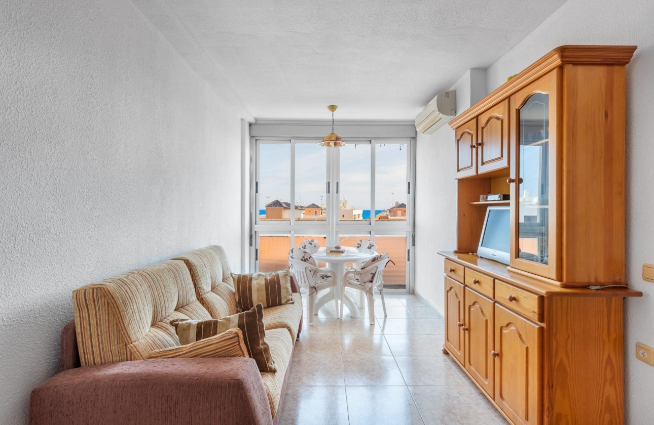 Revente - Appartement -
Torrevieja - La Mata pueblo