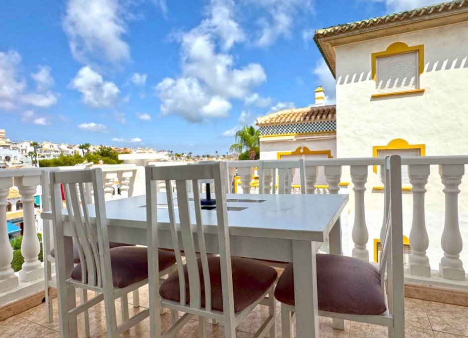 Revente - Appartement -
Torrevieja - La Mata