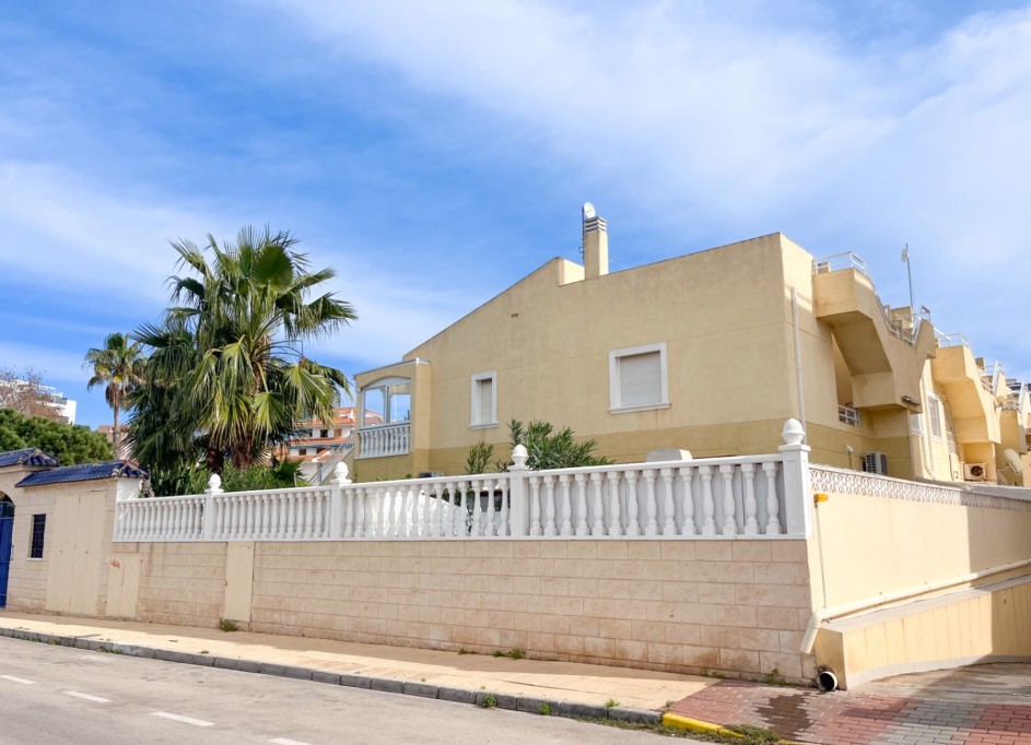 Revente - Appartement -
Torrevieja - La Mata
