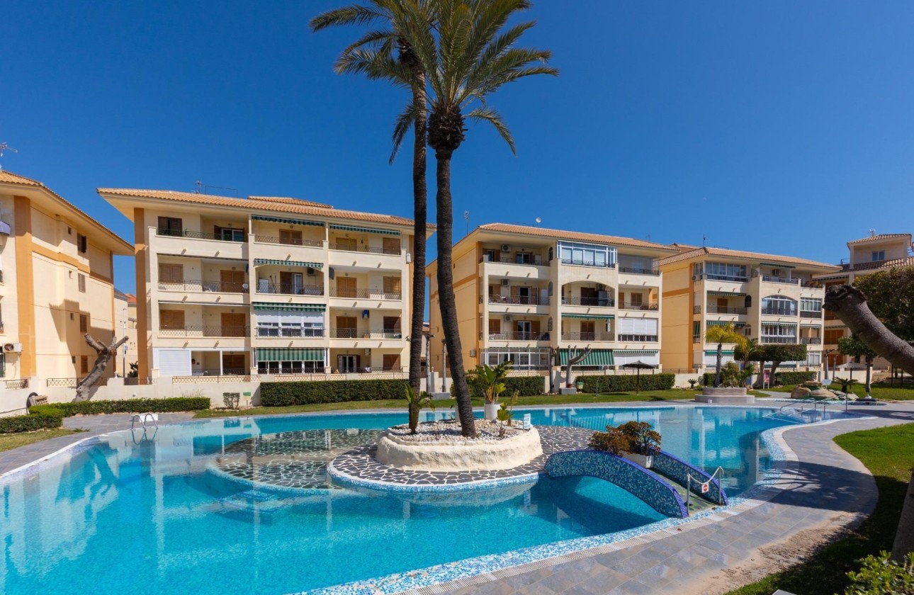 Revente - Appartement -
Torrevieja - La Mata