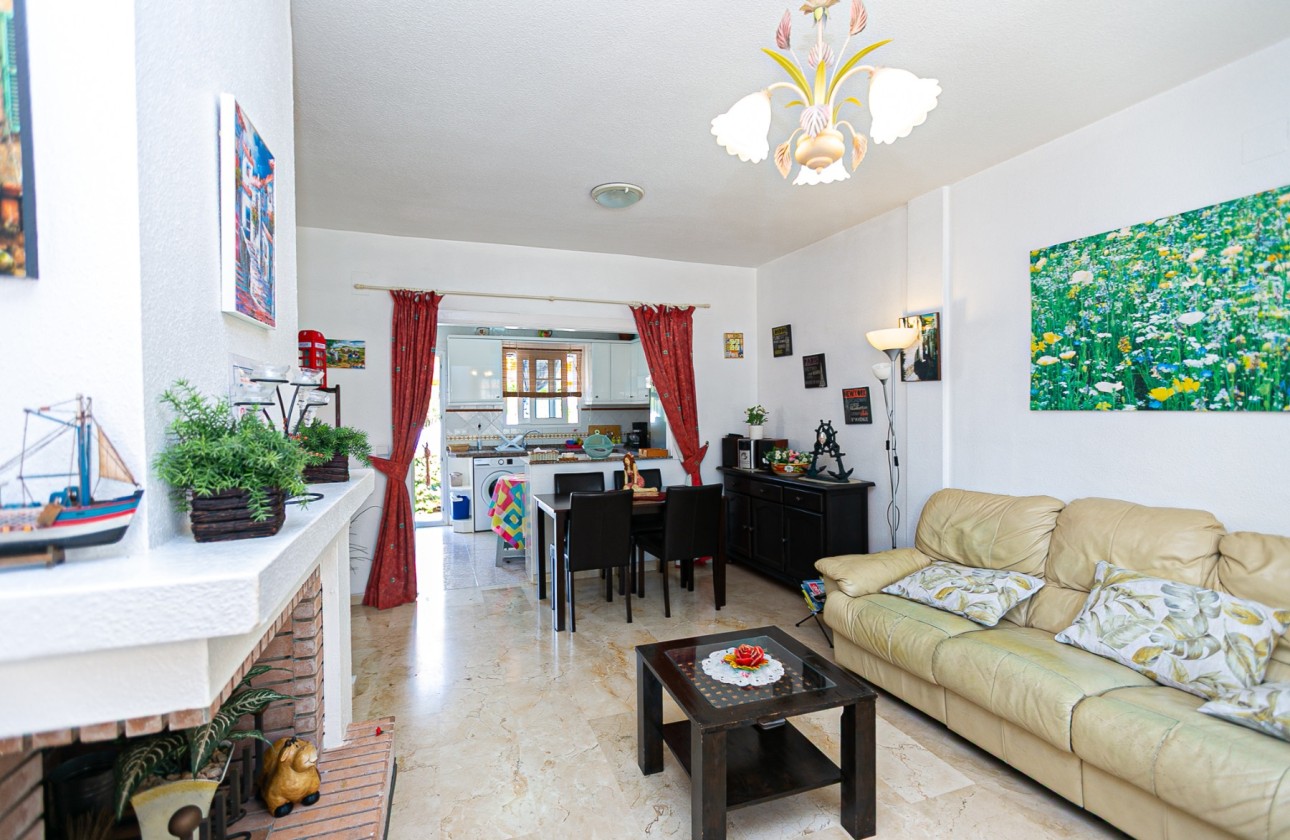 Revente - Appartement -
Torrevieja - La Mata
