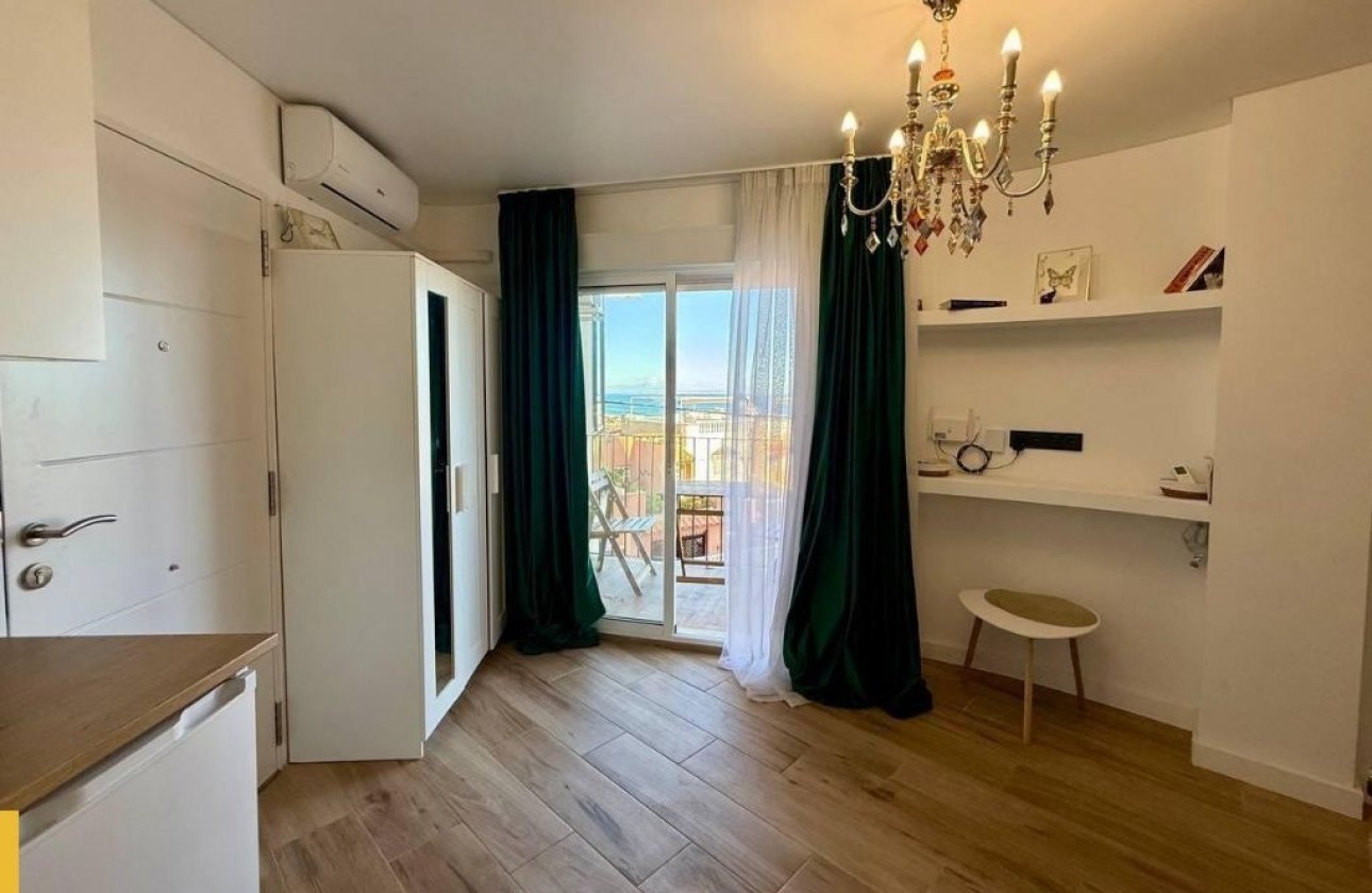 Revente - Appartement -
Torrevieja - La Mata