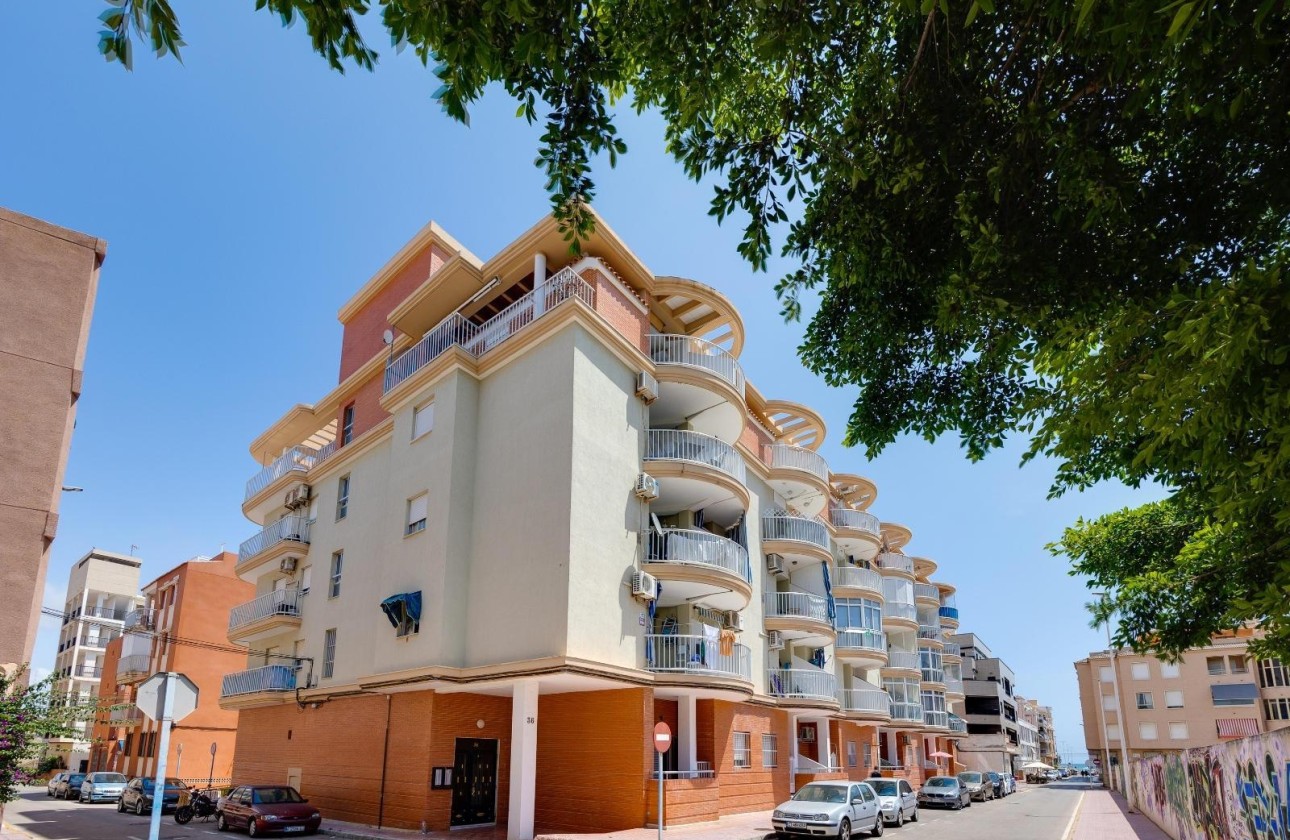 Revente - Appartement -
Torrevieja - La Mata