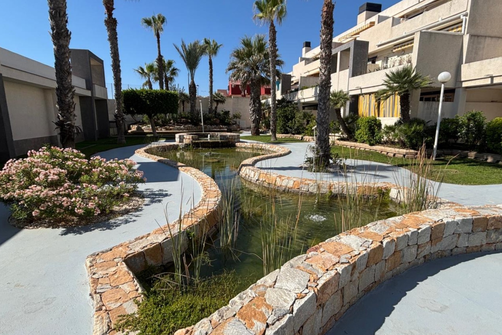Revente - Appartement -
Torrevieja - La Mata
