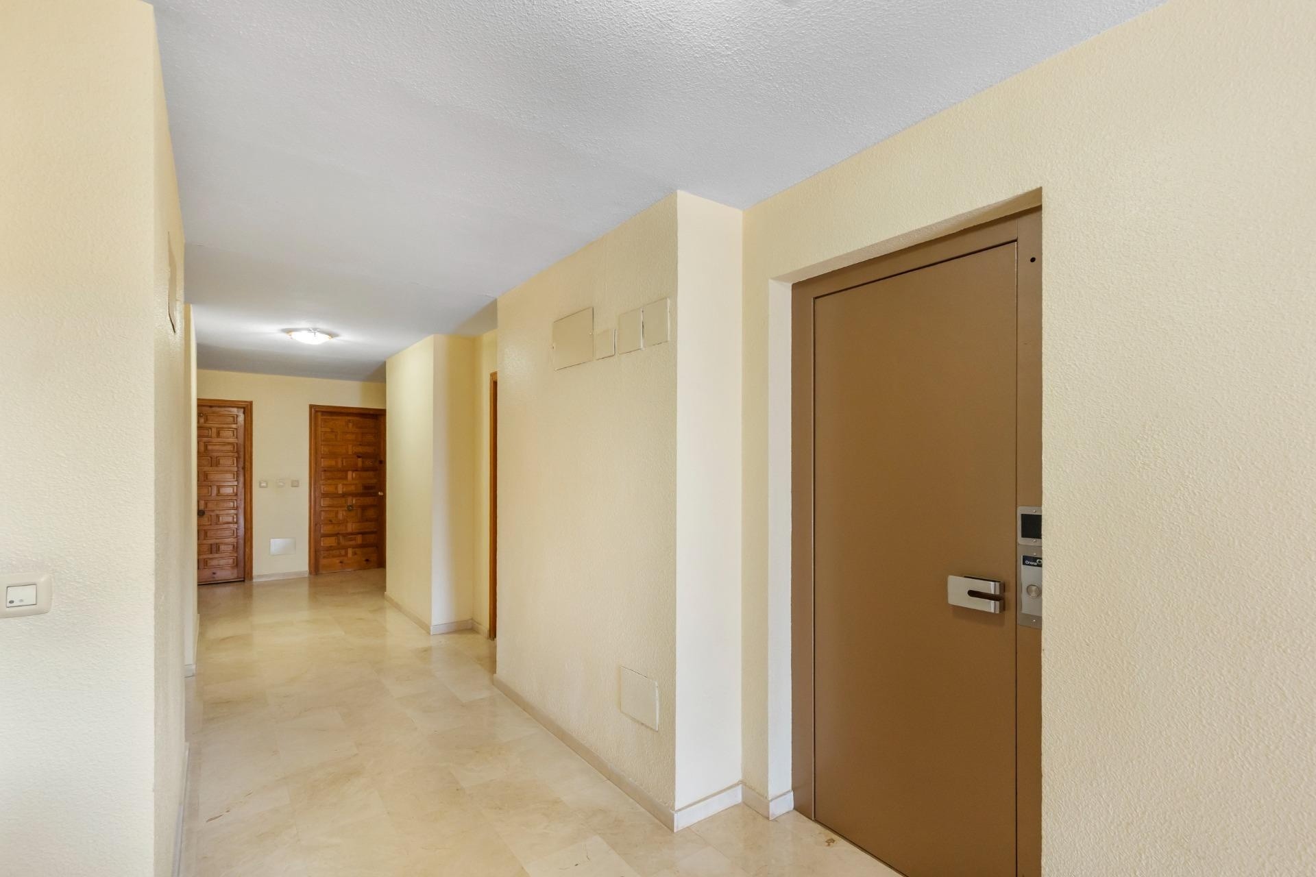 Revente - Appartement -
Torrevieja - La Mata