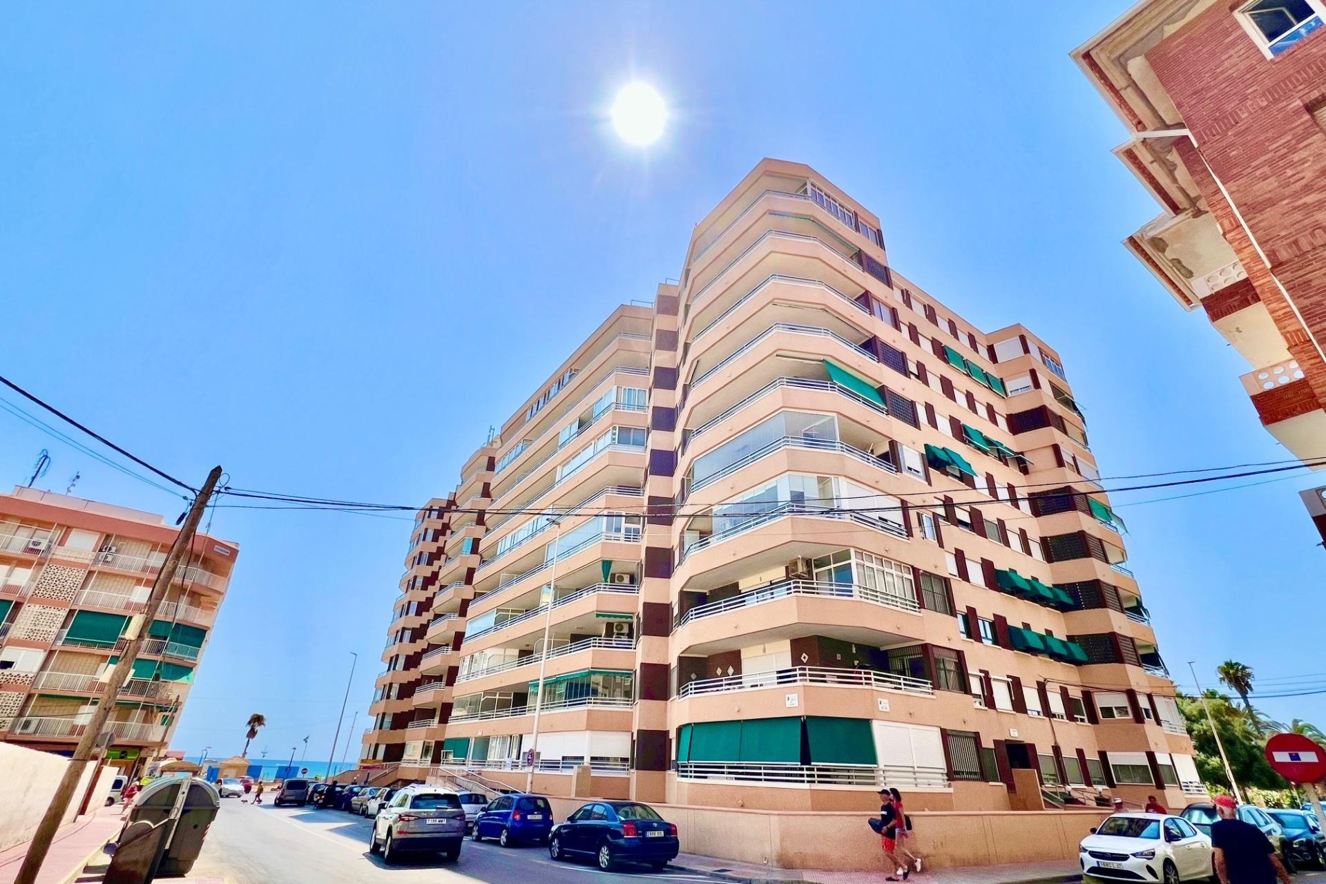 Revente - Appartement -
Torrevieja - La Mata