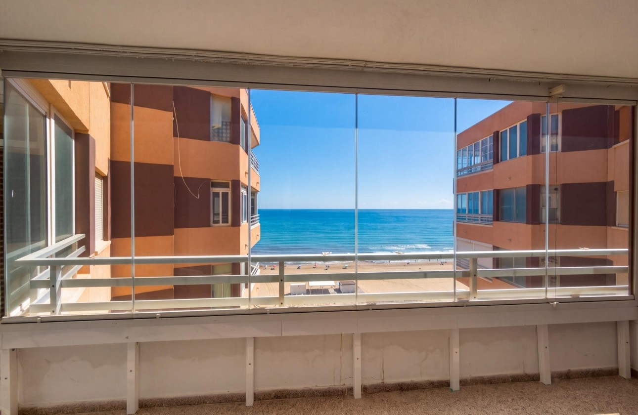 Revente - Appartement -
Torrevieja - La Mata