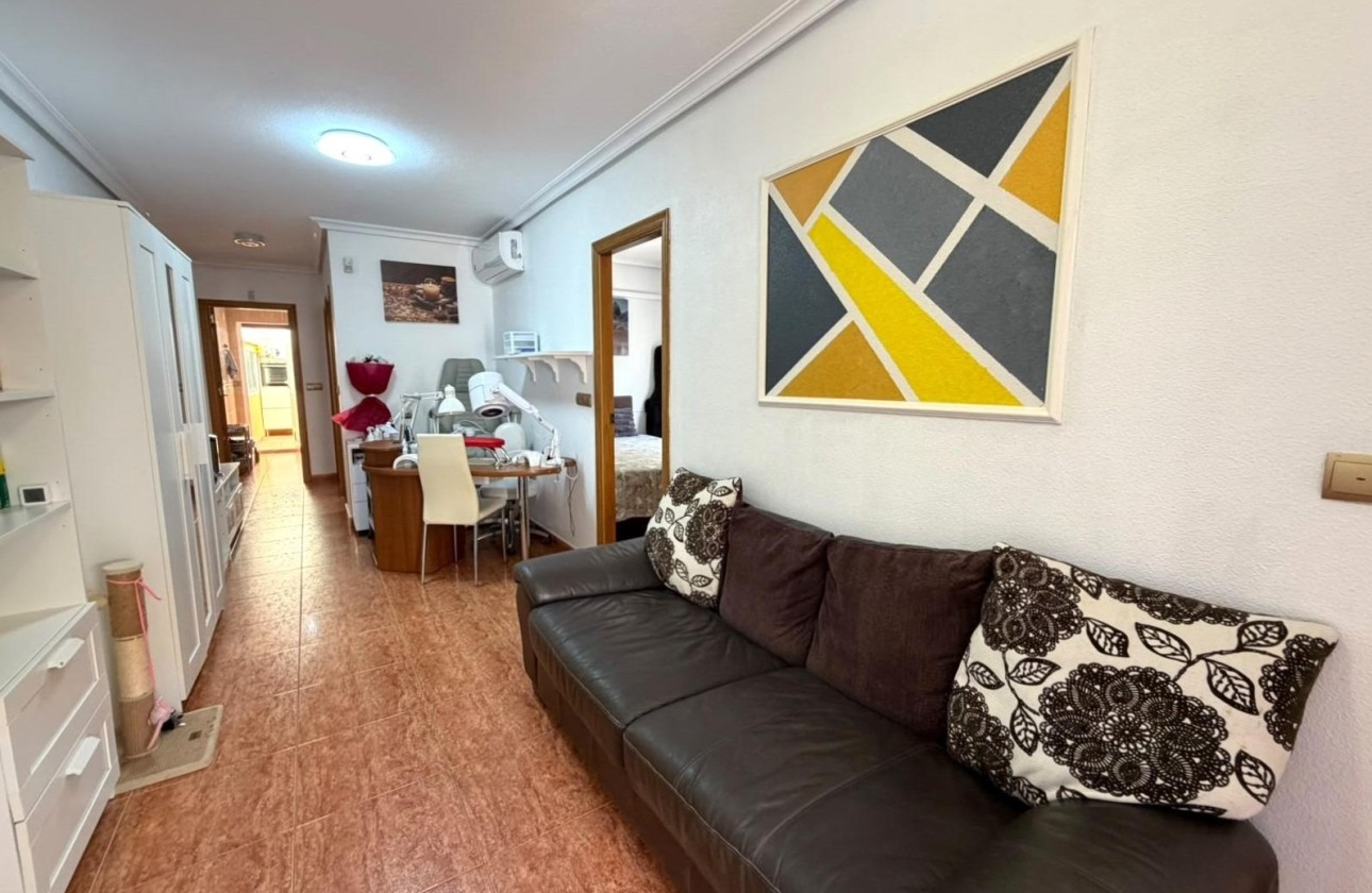 Revente - Appartement -
Torrevieja - La Mata