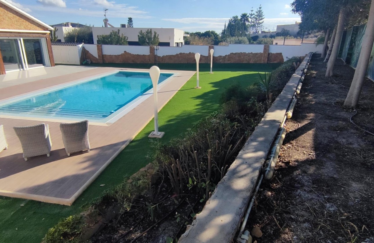 Revente - Appartement -
Torrevieja - La Siesta - El Salado - Torreta