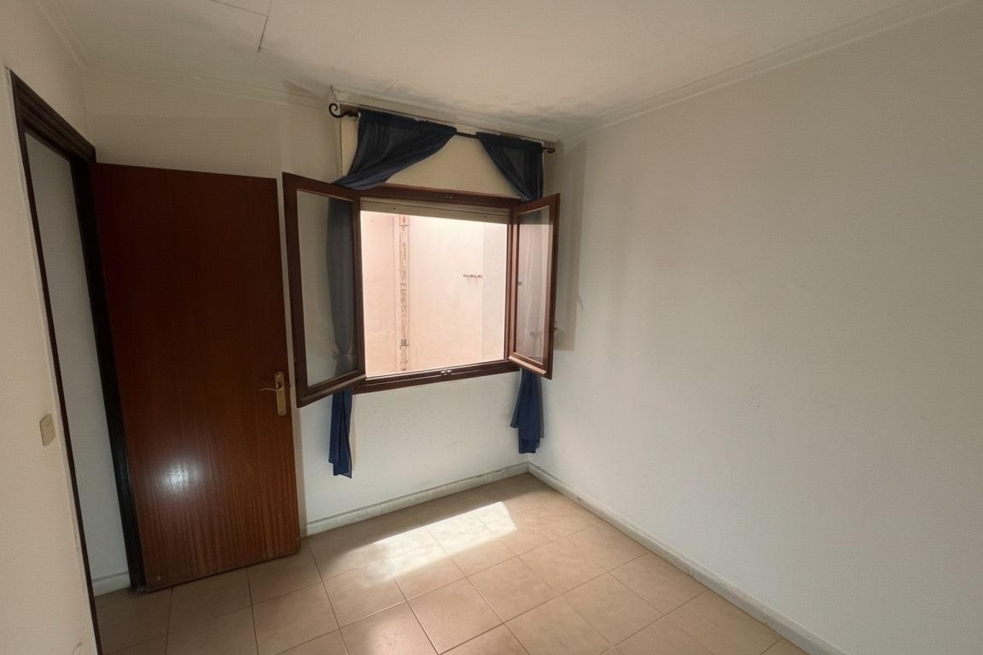 Revente - Appartement -
Torrevieja - La Siesta - El Salado - Torreta