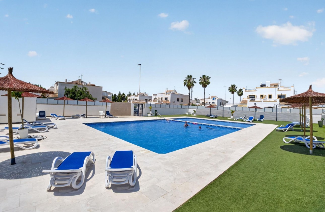Revente - Appartement -
Torrevieja - La Siesta - El Salado - Torreta