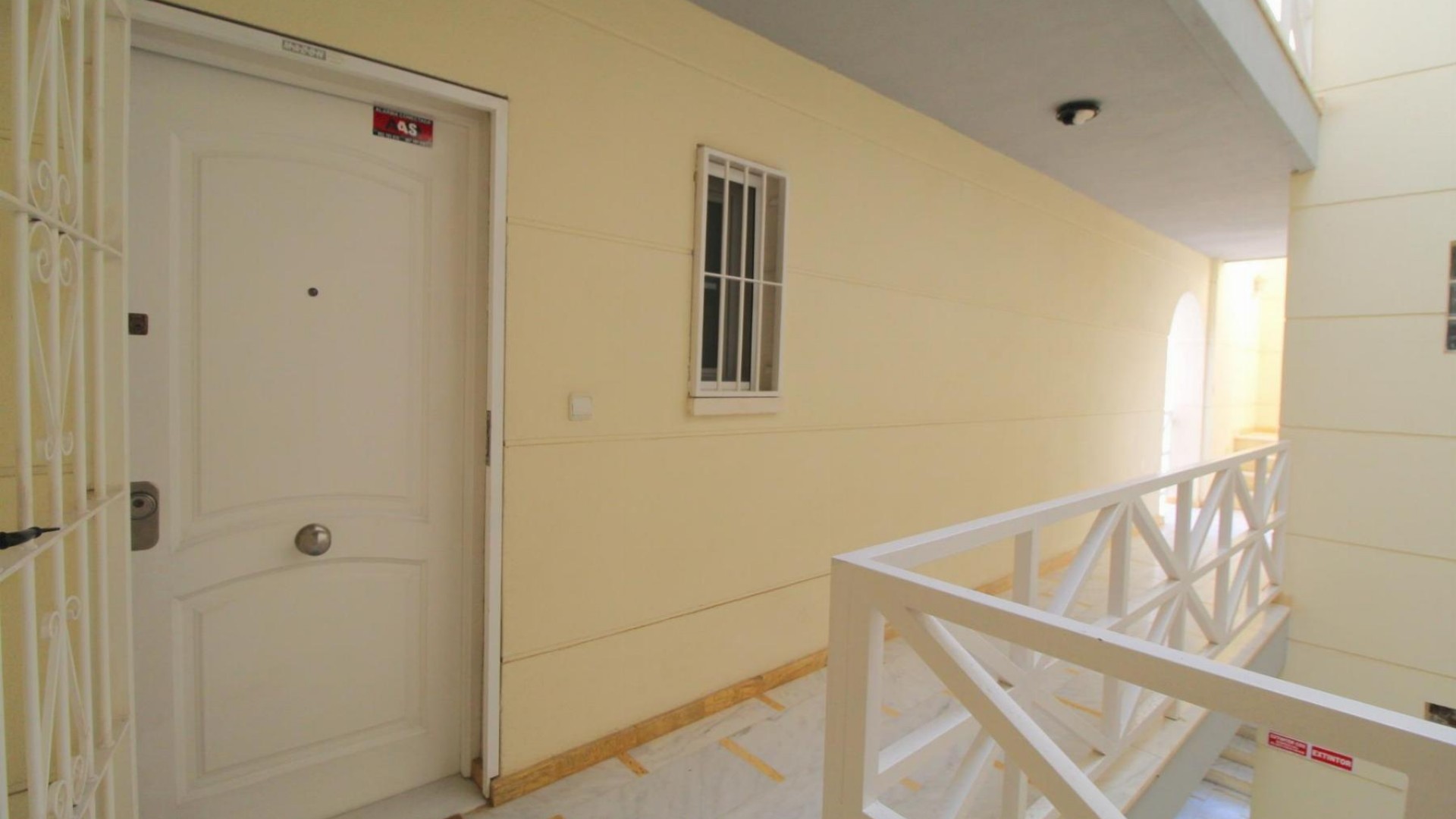 Revente - Appartement -
Torrevieja - La veleta