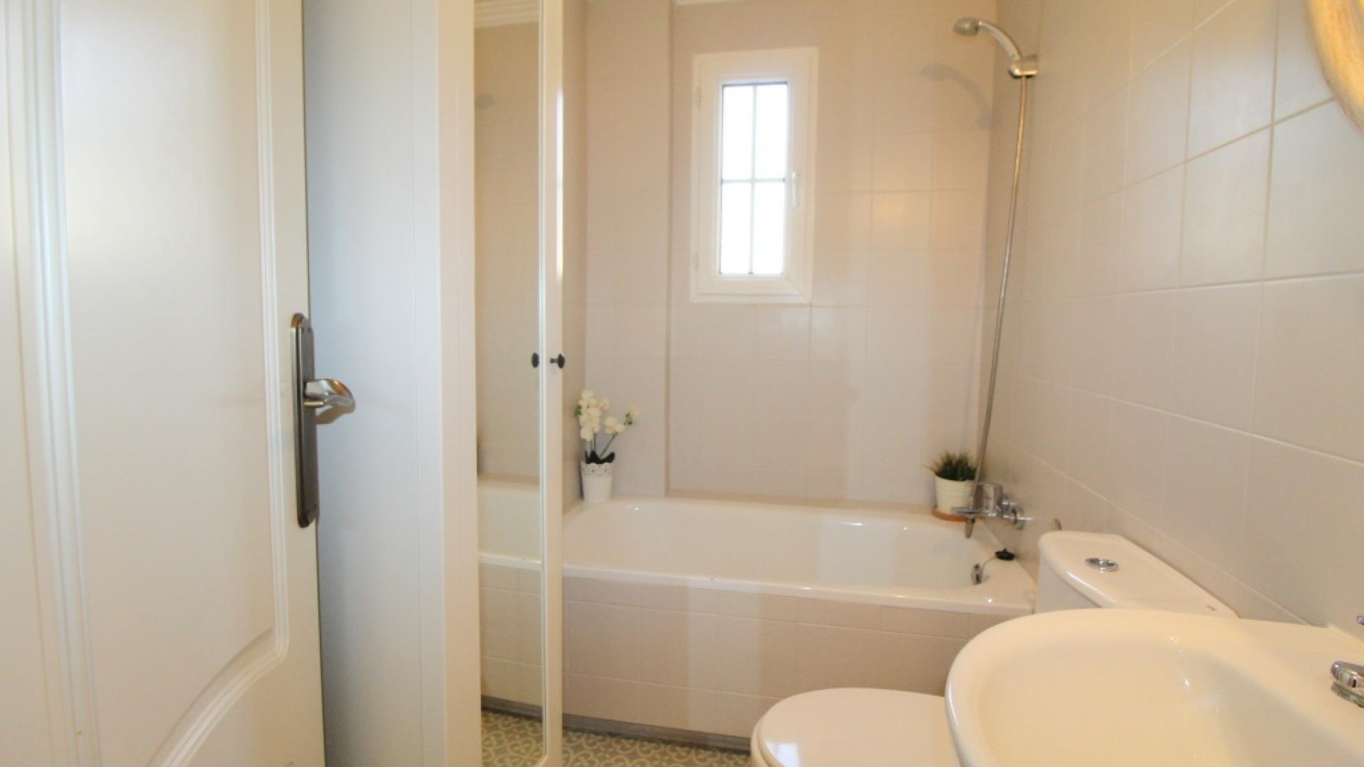 Revente - Appartement -
Torrevieja - La veleta