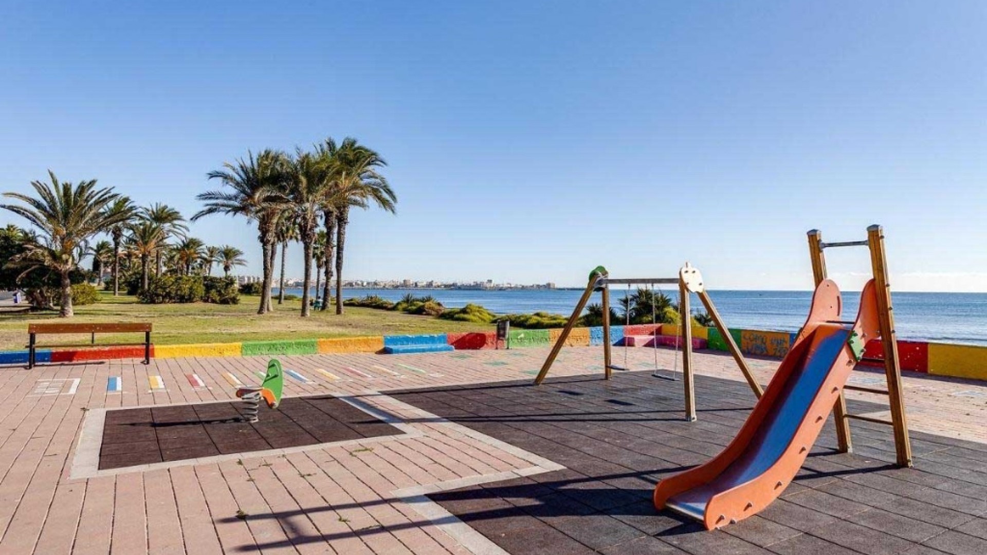 Revente - Appartement -
Torrevieja - La veleta