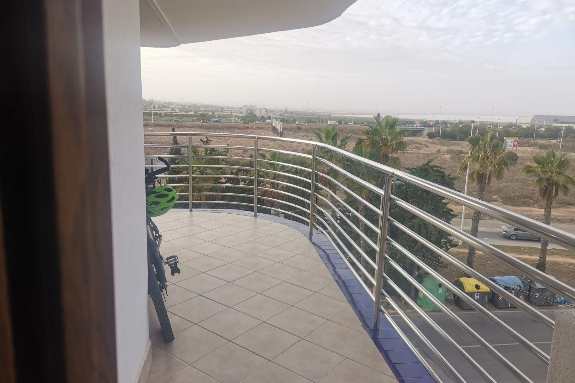 Revente - Appartement -
Torrevieja - La veleta