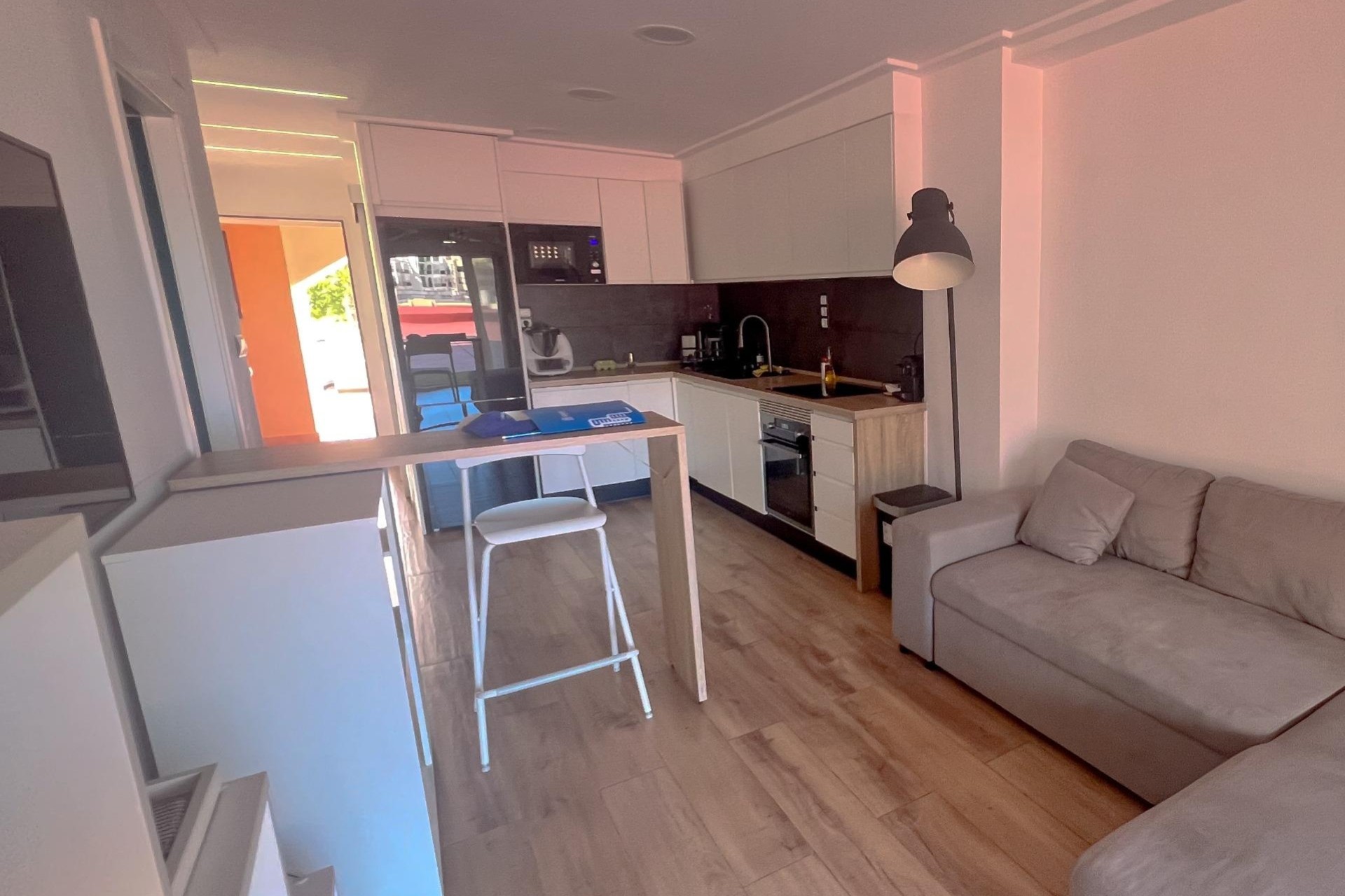 Revente - Appartement -
Torrevieja - La veleta