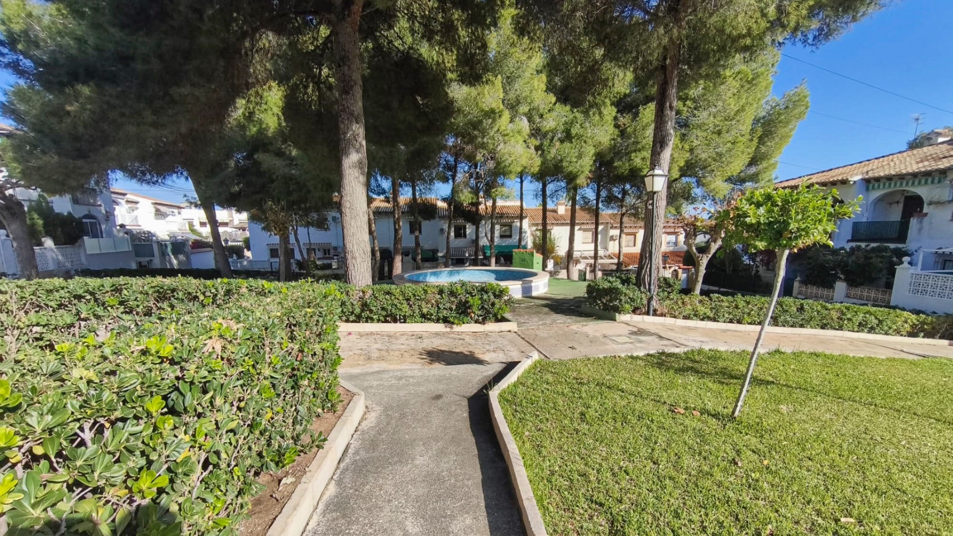 Revente - Appartement -
Torrevieja - Lago jardin