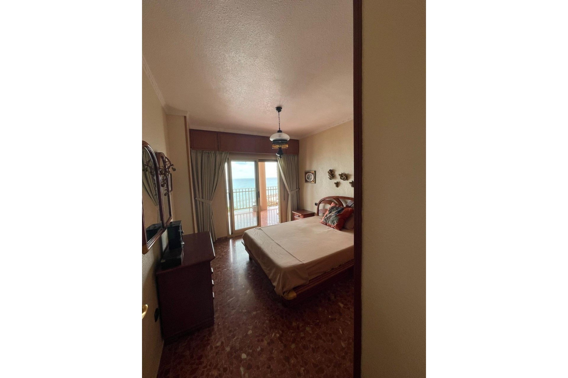 Revente - Appartement -
Torrevieja - Las Piscinas Naturales