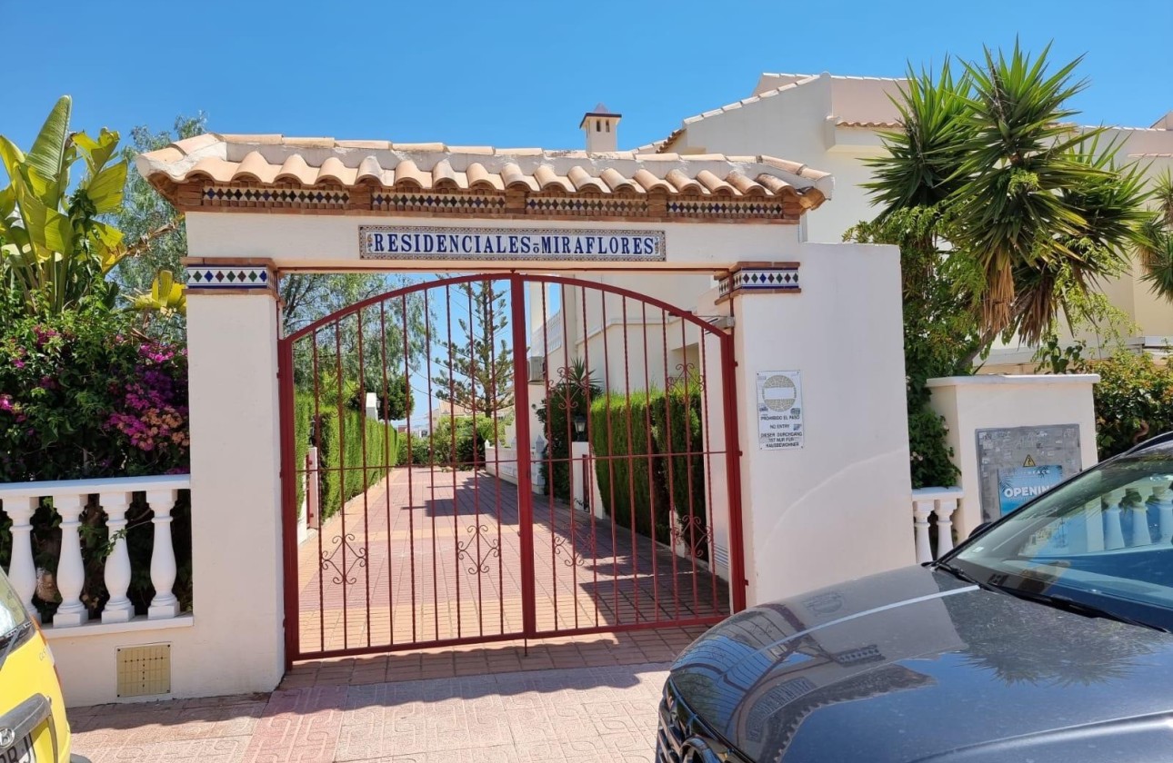 Revente - Appartement -
Torrevieja - Los Balcones