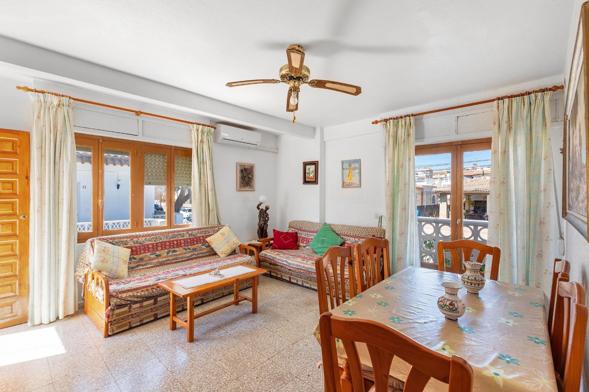 Revente - Appartement -
Torrevieja - Los Europeos