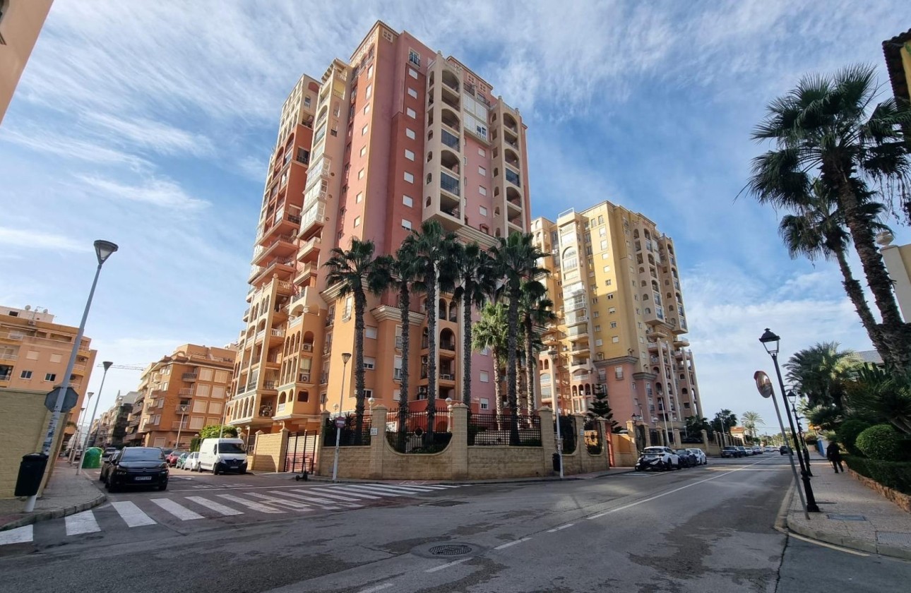 Revente - Appartement -
Torrevieja - Los Frutales