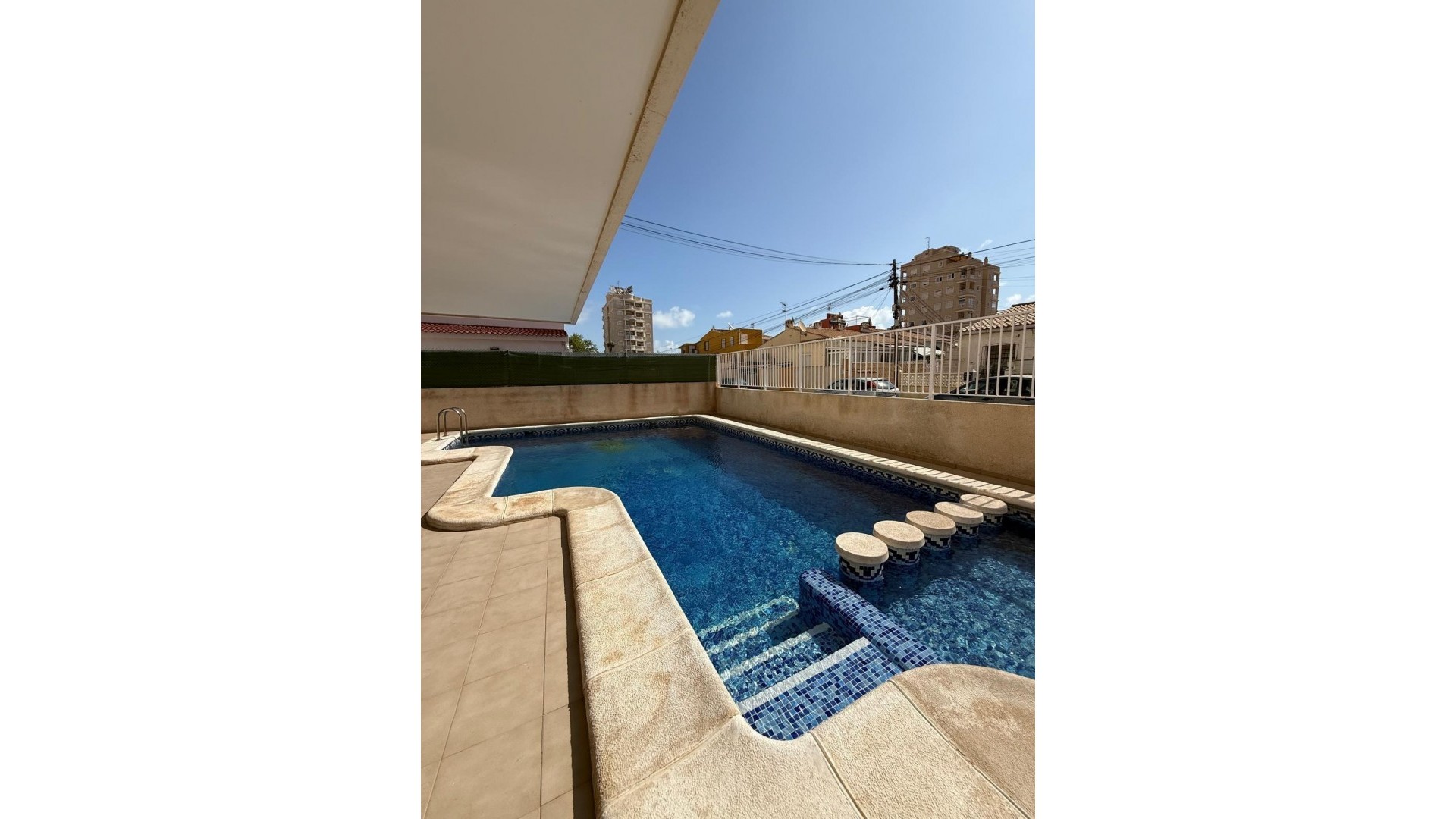 Revente - Appartement -
Torrevieja - Nueva Torrevieja