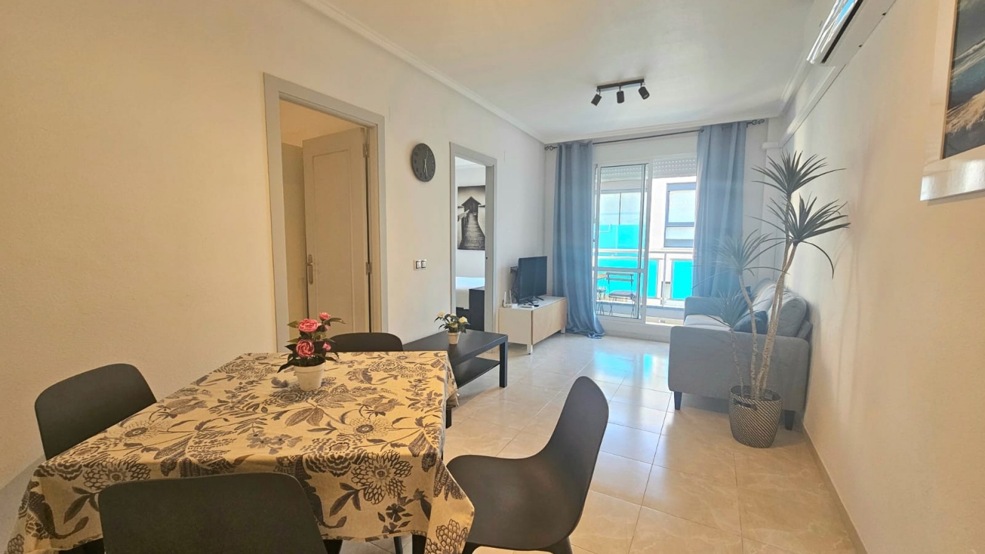 Revente - Appartement -
Torrevieja - Nueva Torrevieja