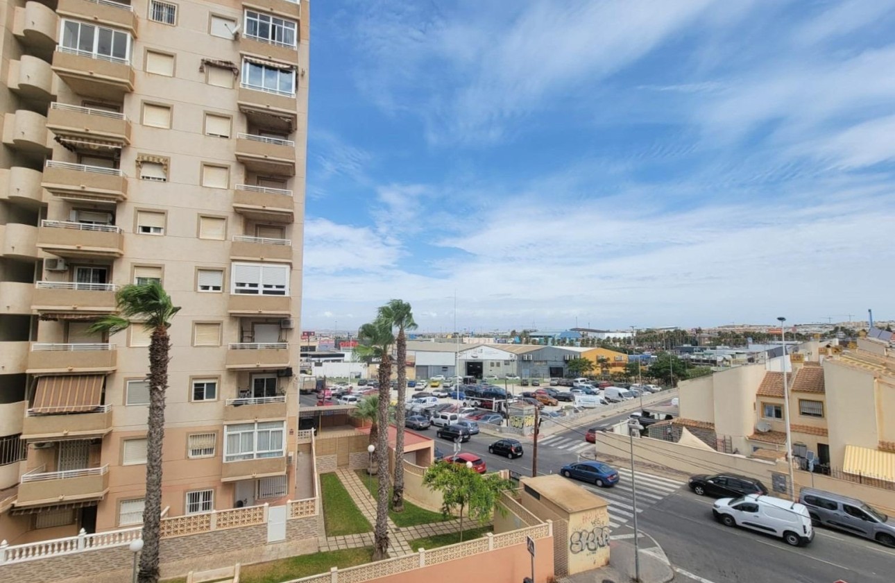 Revente - Appartement -
Torrevieja - Nueva Torrevieja