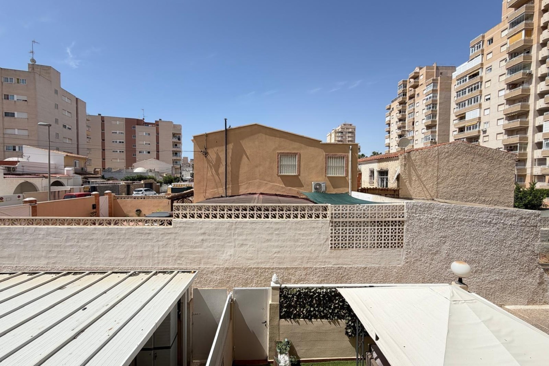 Revente - Appartement -
Torrevieja - Nueva Torrevieja