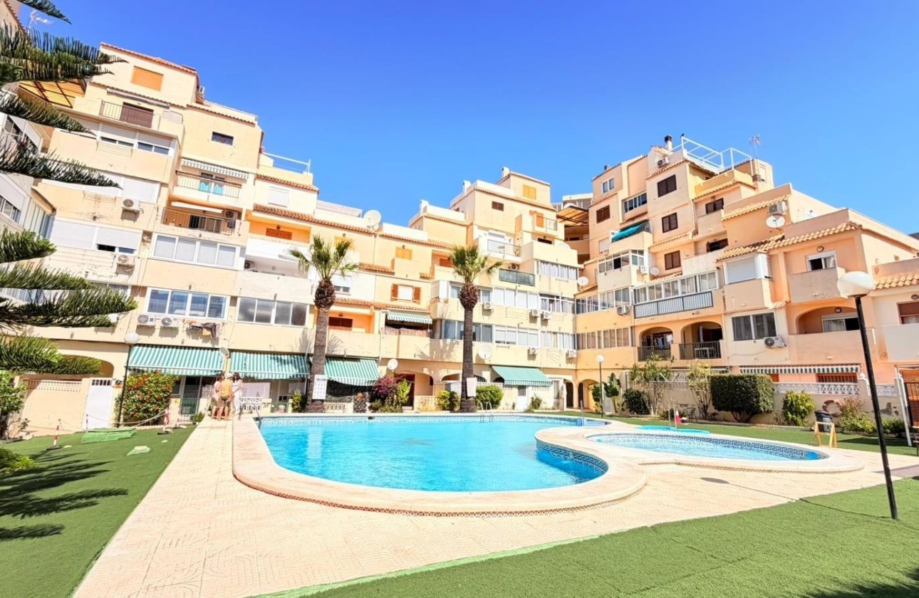 Revente - Appartement -
Torrevieja - Nueva Torrevieja