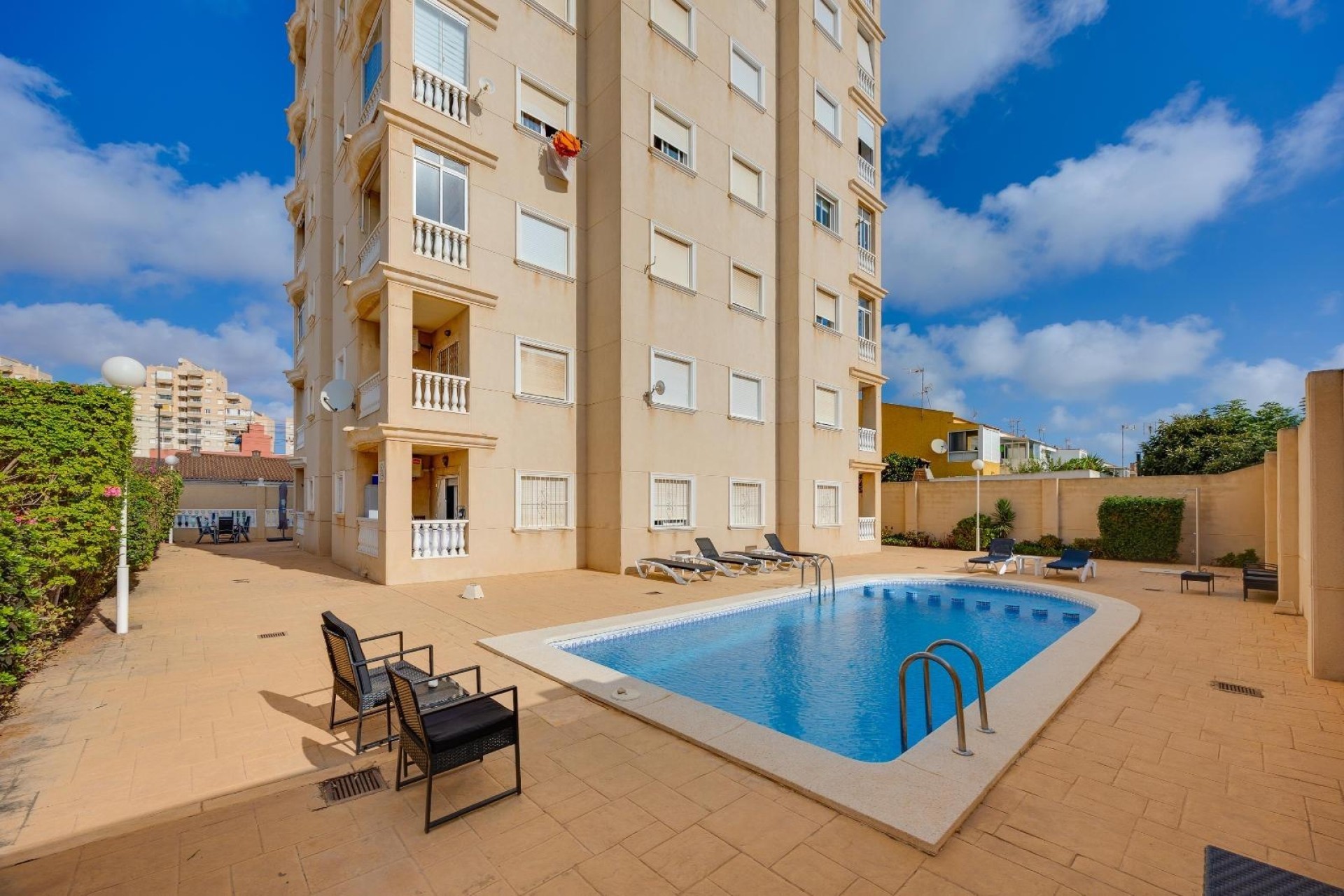 Revente - Appartement -
Torrevieja - Nueva Torrevieja