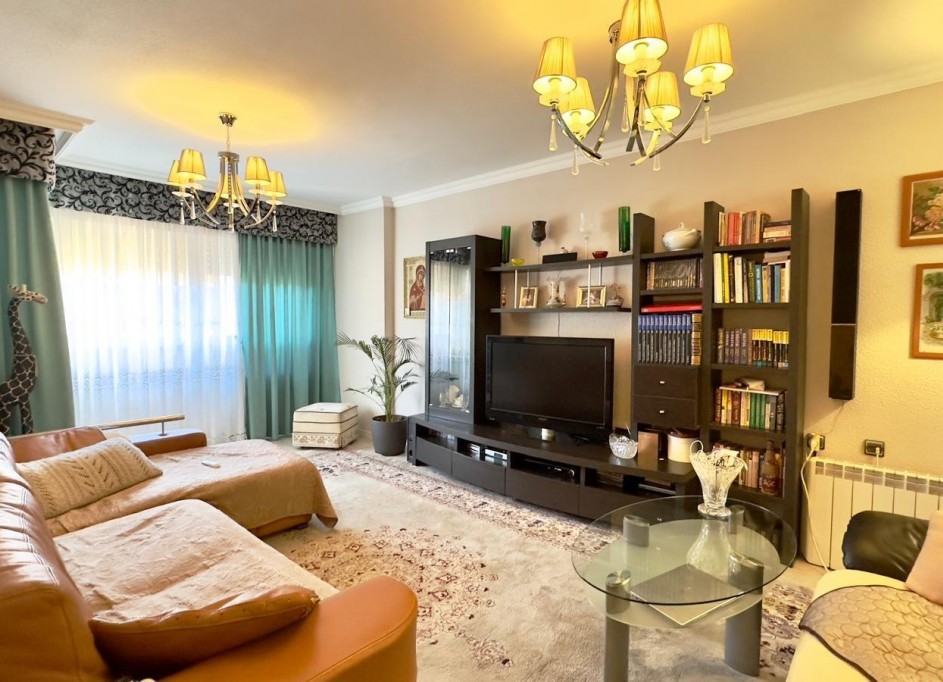 Revente - Appartement -
Torrevieja - Parque de las Naciones