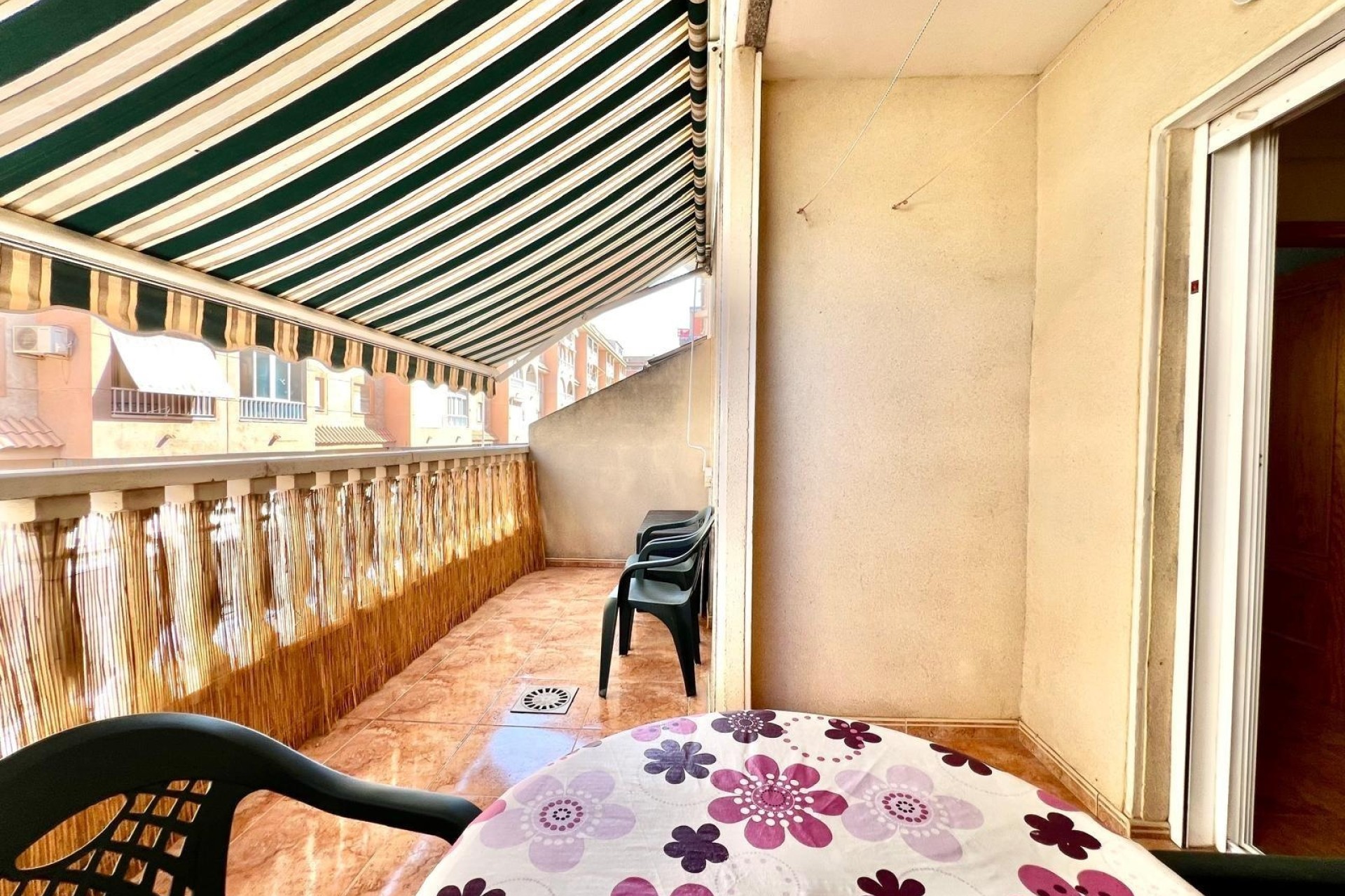 Revente - Appartement -
Torrevieja - Parque de las Naciones