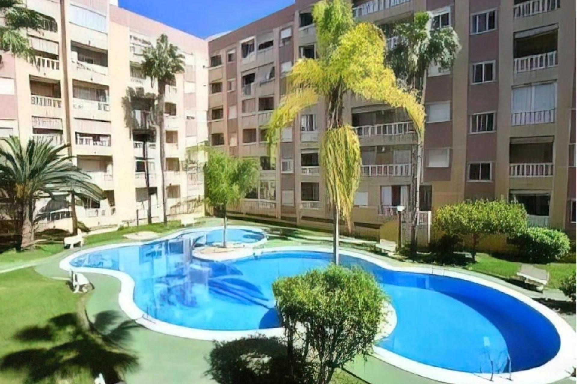 Revente - Appartement -
Torrevieja - Parque de las Naciones