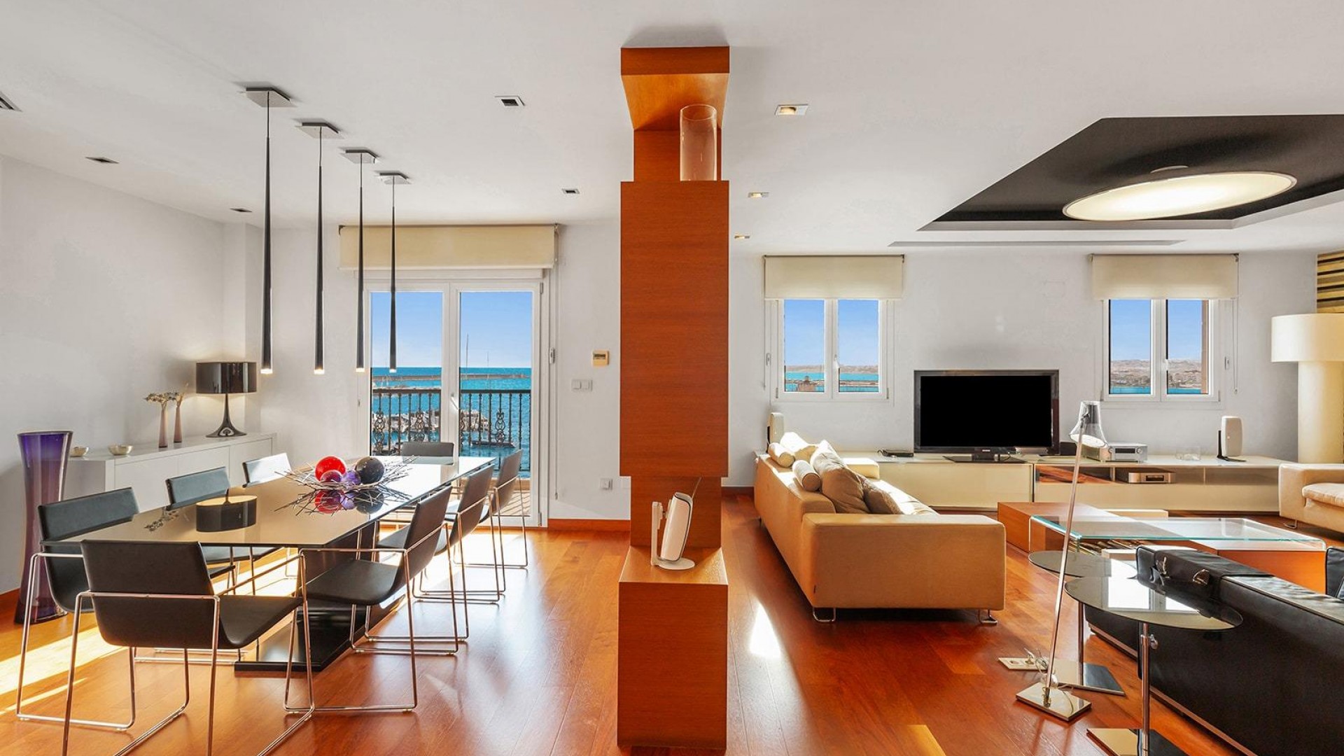 Revente - Appartement -
Torrevieja - Paseo maritimo