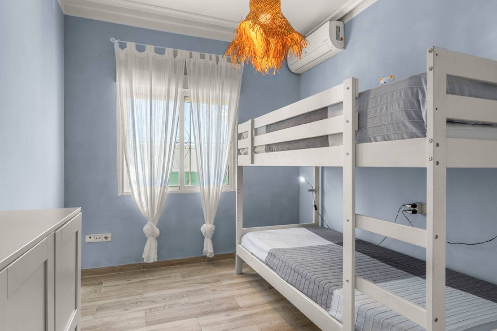 Revente - Appartement -
Torrevieja - Paseo maritimo