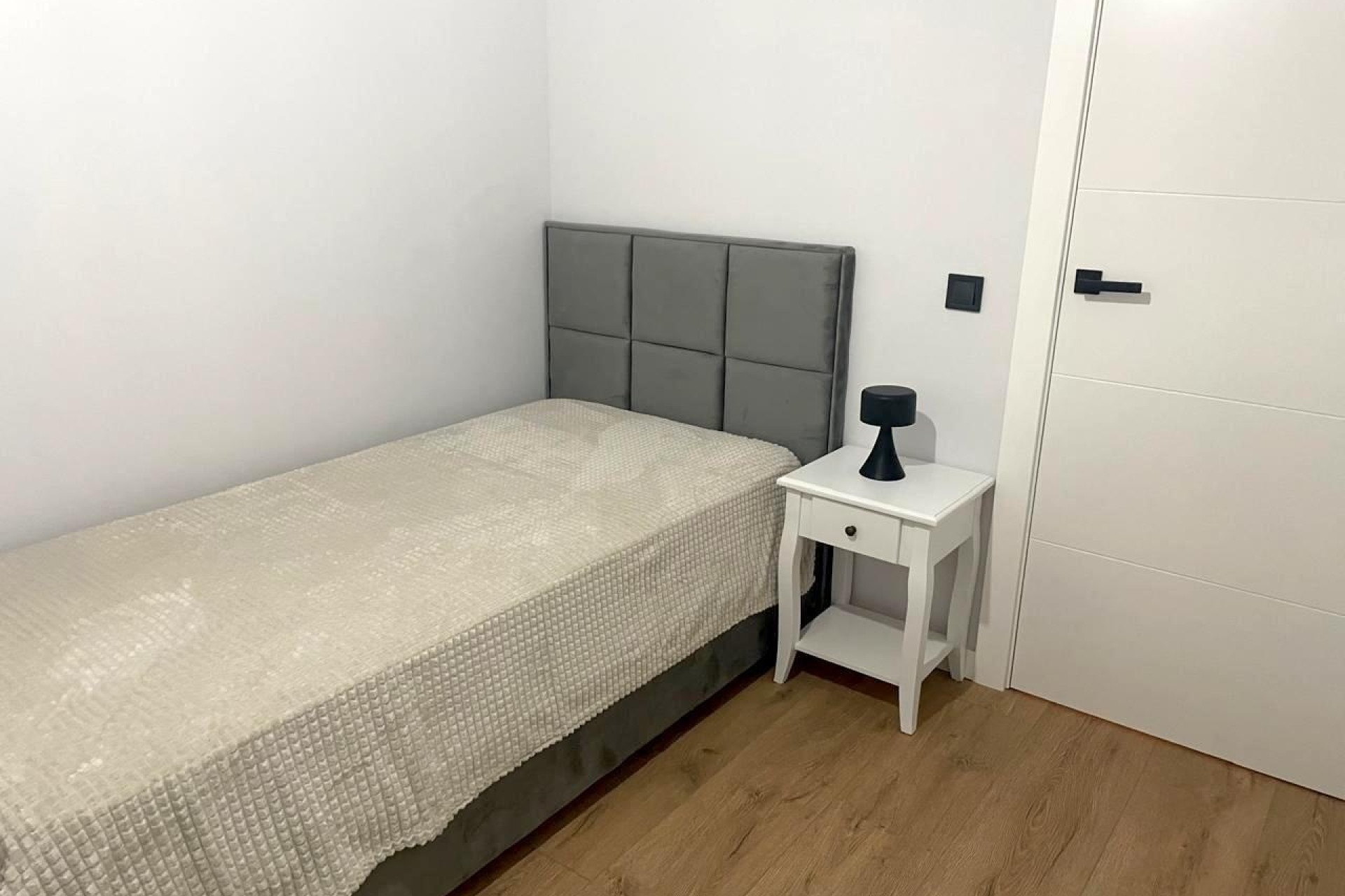 Revente - Appartement -
Torrevieja - Paseo maritimo