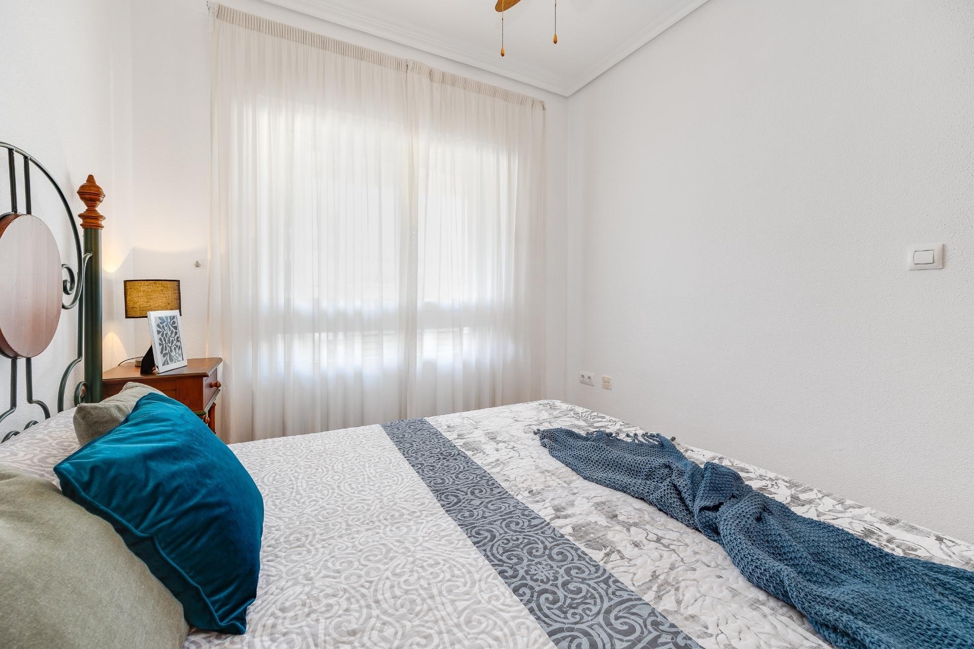 Revente - Appartement -
Torrevieja - Paseo maritimo