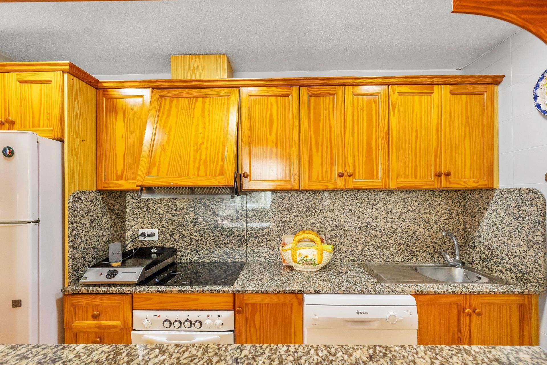 Revente - Appartement -
Torrevieja - Paseo Maritimo