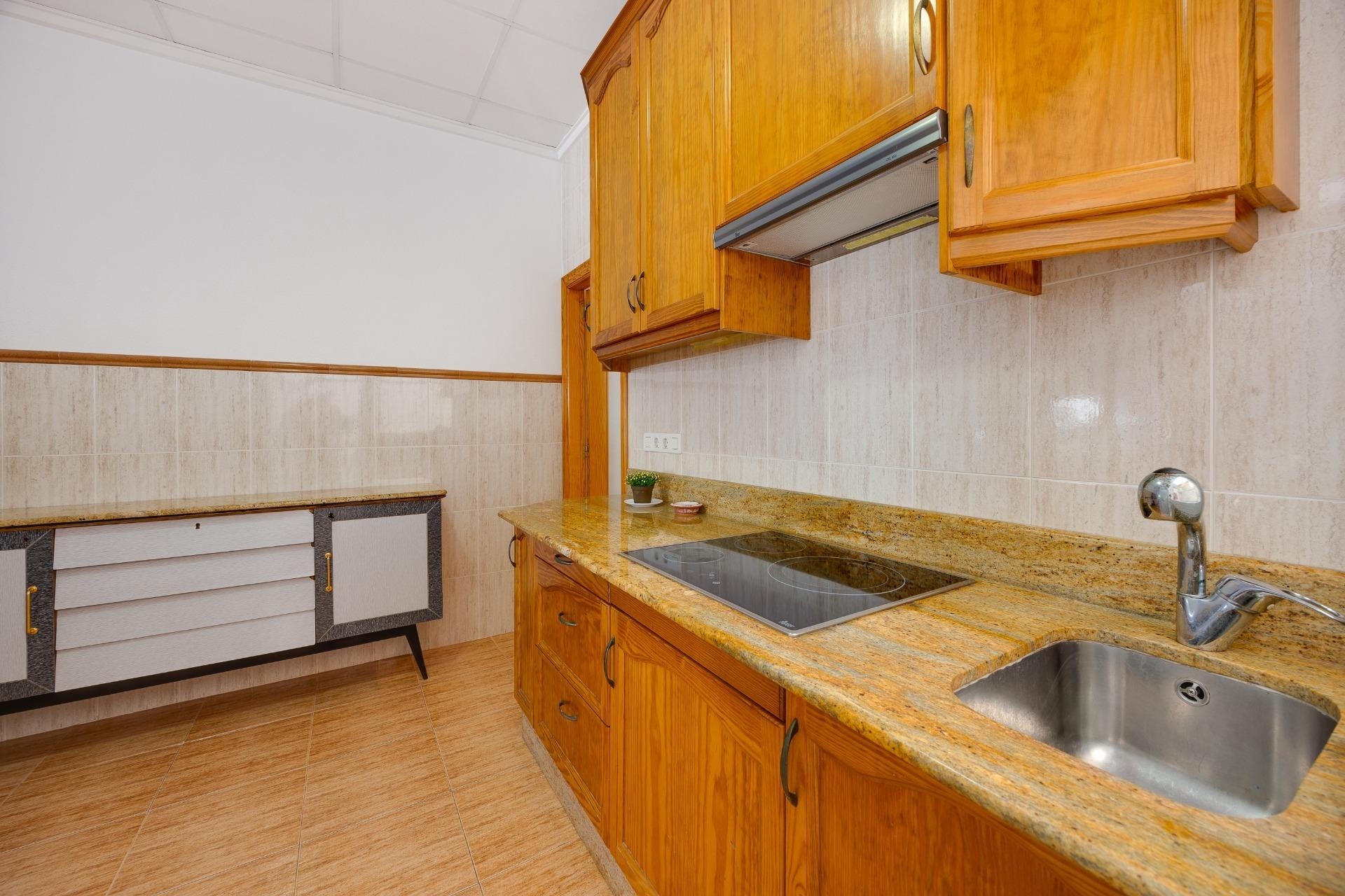 Revente - Appartement -
Torrevieja - Paseo Maritimo