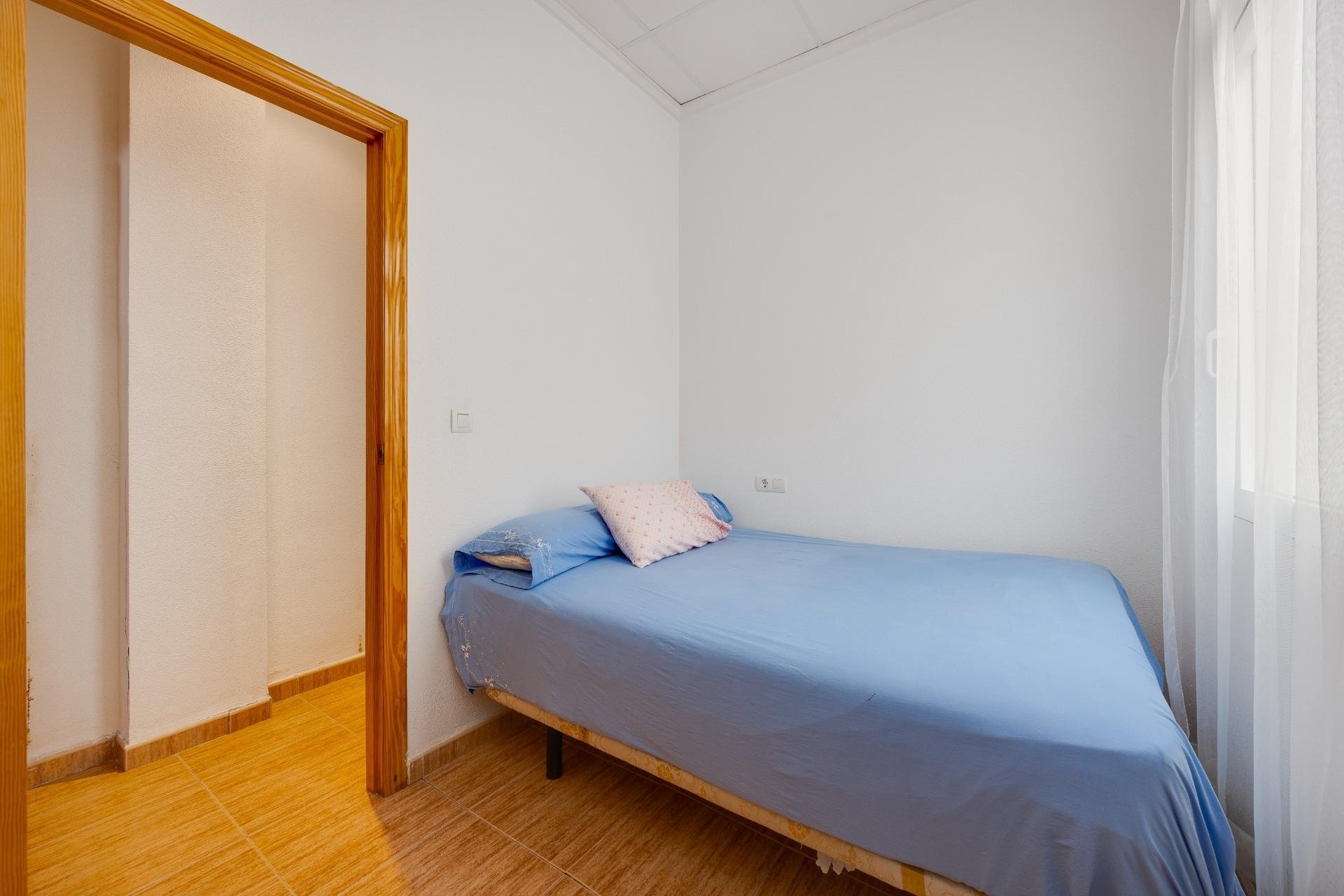 Revente - Appartement -
Torrevieja - Paseo Maritimo