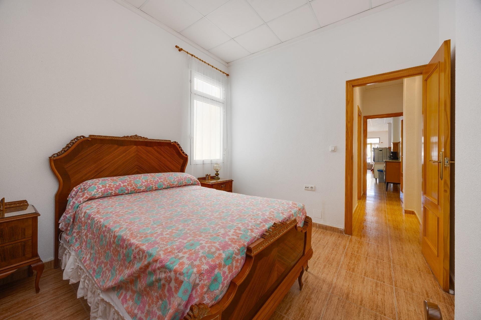 Revente - Appartement -
Torrevieja - Paseo Maritimo