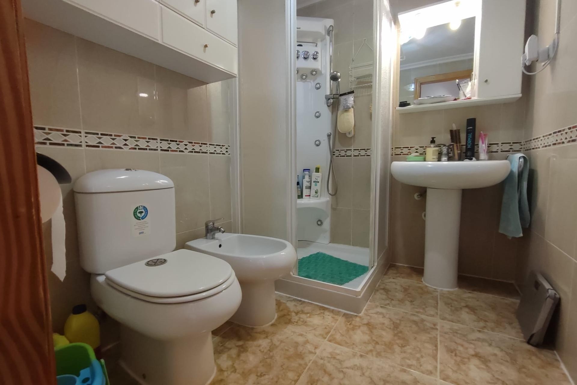 Revente - Appartement -
Torrevieja - Paseo Maritimo
